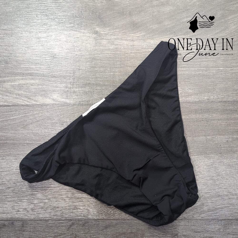 Amaryllis Moderate Bikini Bottom Size L